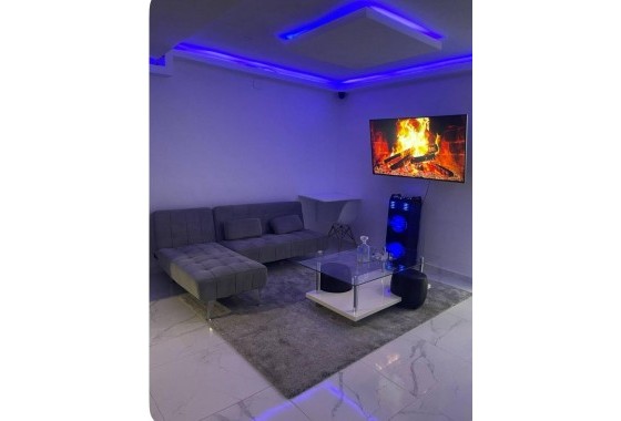 Revente - Villa - Torrevieja - Paseo maritimo