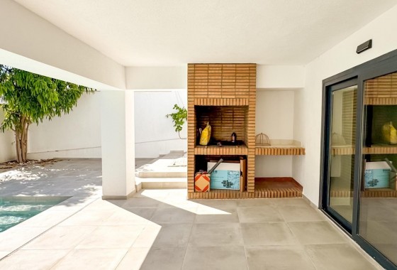 Revente - Villa - Torrevieja - Los balcones