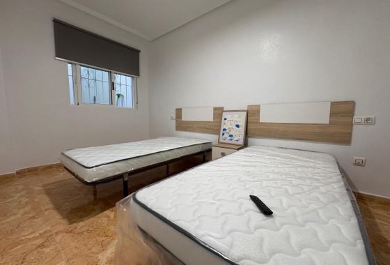 Revente - Bungalow - Torrevieja - Paseo maritimo