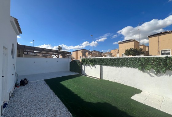 Resale - Bungalow - Punta Prima - Serena