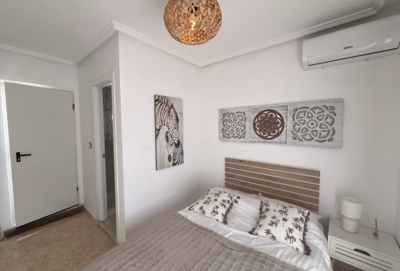 Segunda Mano - Quad House - Punta Prima - Serena