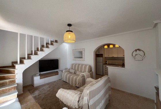 Segunda Mano - Quad House - Punta Prima - Serena