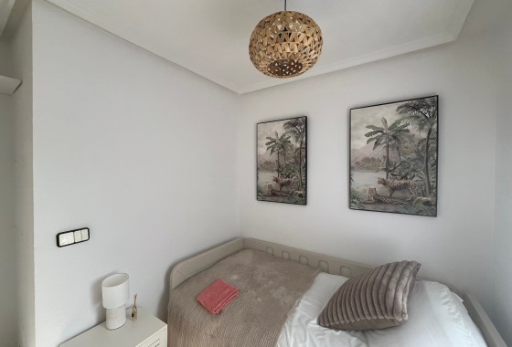 Segunda Mano - Quad House - Punta Prima - Serena