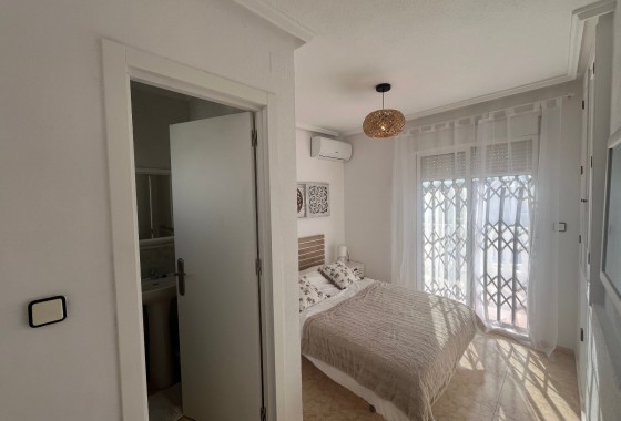 Segunda Mano - Quad House - Punta Prima - Serena