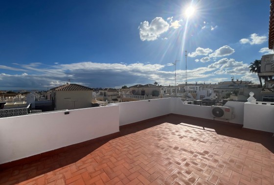 Segunda Mano - Quad House - Punta Prima - Serena