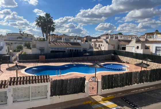 Segunda Mano - Quad House - Punta Prima - Serena