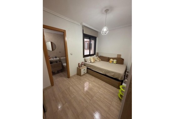 Resale - Apartment - Torrevieja - torrevieja