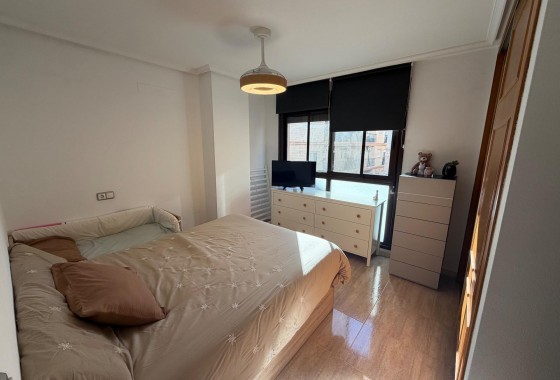 Resale - Apartment - Torrevieja - torrevieja