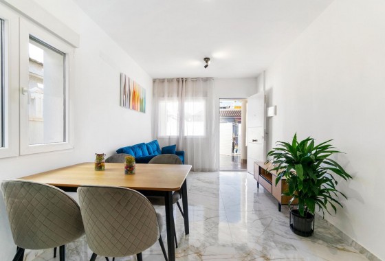 Revente - Villa - Torrevieja - El chaparral