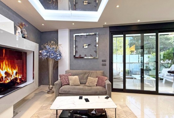 Revente - Villa - Orihuela Costa - Villamartín