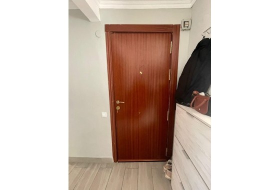 Revente - Appartement - Alicante - Virgen del Remedio-Parque lo Morant