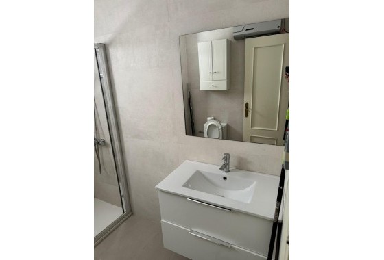 Resale - Apartment - Torrevieja - torrevieja