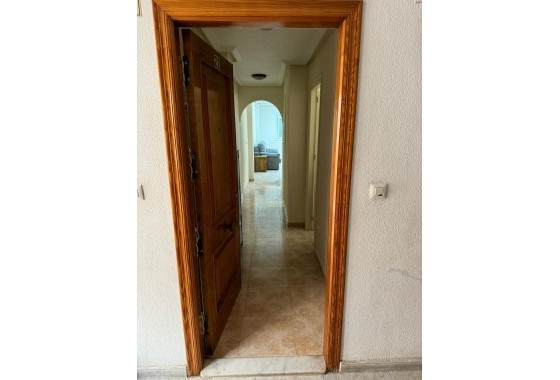 Resale - Apartment - Torrevieja - torrevieja