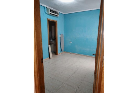 Resale - Apartment - Torrevieja - torrevieja