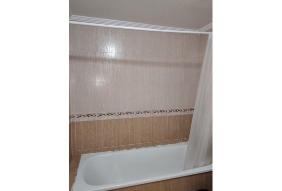 Resale - Apartment - Torrevieja - torrevieja