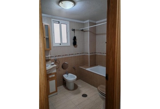 Resale - Apartment - Torrevieja - torrevieja