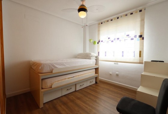 Segunda Mano - Apartamento - Pilar de la Horadada - Pueblo Latino