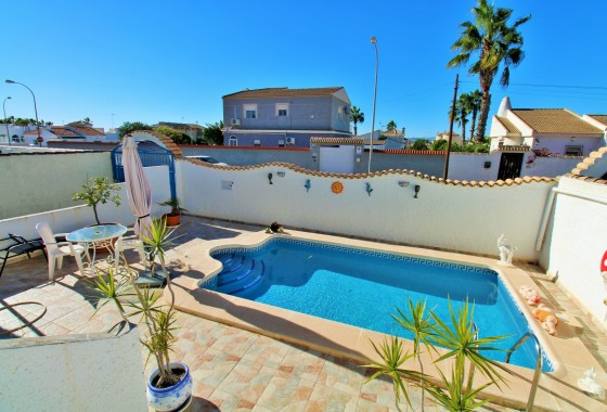 Revente - Villa - Torrevieja - El chaparral
