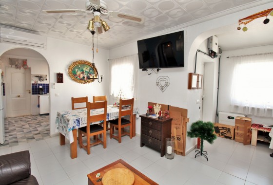 Revente - Villa - Torrevieja - El chaparral