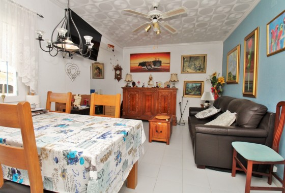 Revente - Villa - Torrevieja - El chaparral