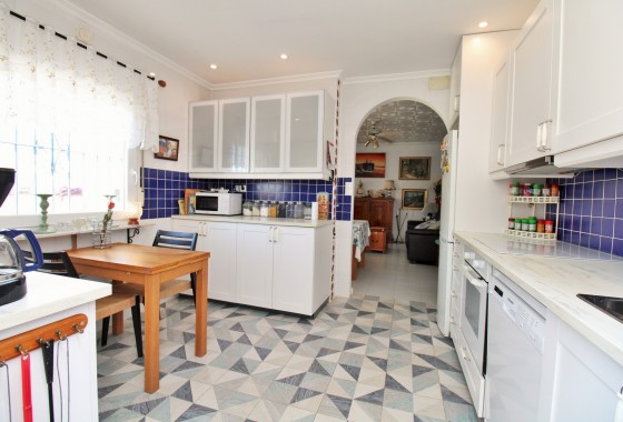 Revente - Villa - Torrevieja - El chaparral