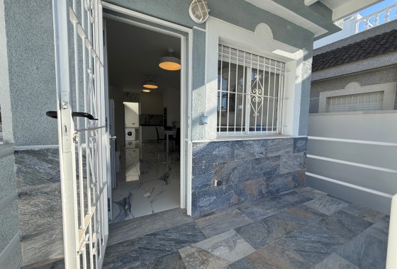 Resale - Semi-Detached - Torrevieja - El chaparral