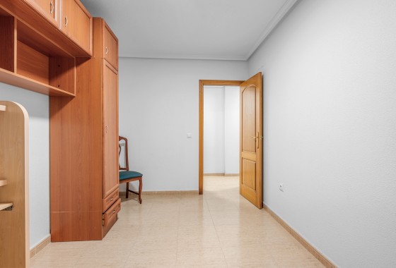 Resale - Apartment - Torrevieja