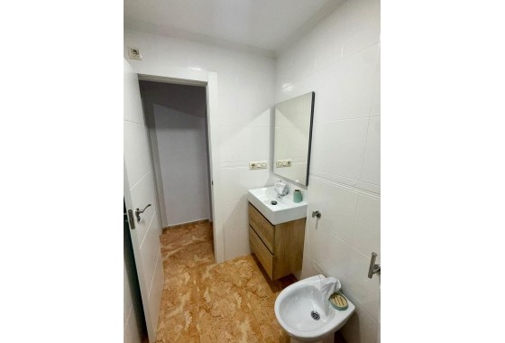 Segunda Mano - Apartamento - Torrevieja - Playa de los locos