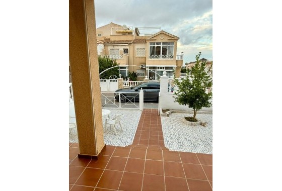 Segunda Mano - Apartamento - Torrevieja - Playa de los locos