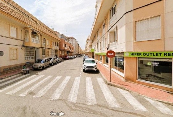 Resale - Apartment - Torrevieja - Playa del cura