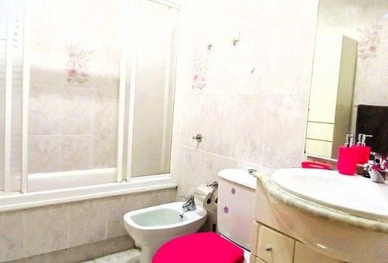 Resale - Apartment - Torrevieja - Playa del cura