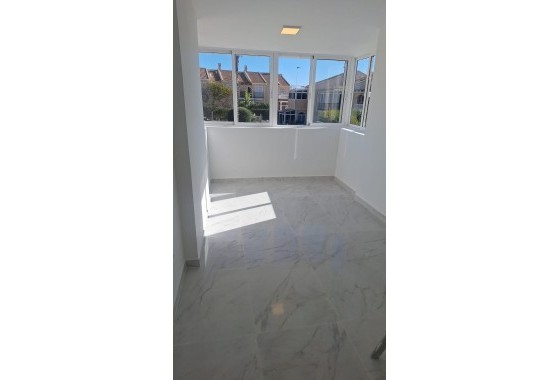 Segunda Mano - Duplex - Torrevieja - Aguas nuevas 1