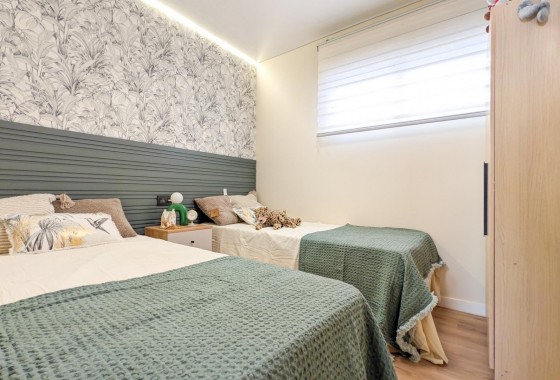 Resale - Apartment - Torrevieja - Parque de las Naciones