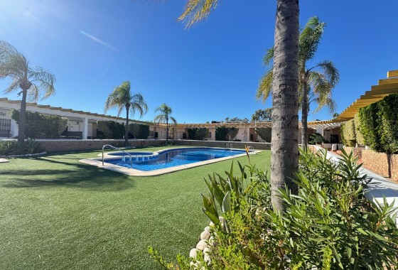 Resale - Townhouse - Pilar de la Horadada - Costa Blanca