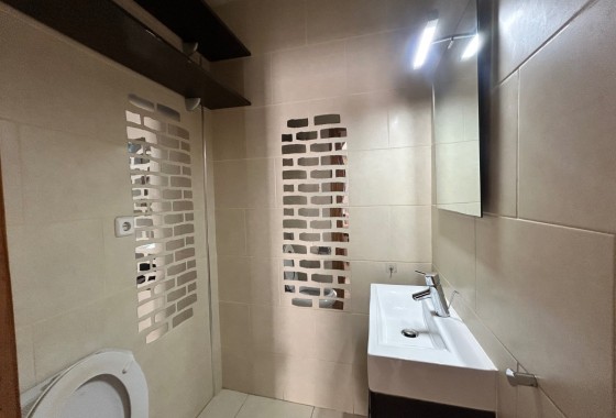 Resale - Townhouse - El Chaparral