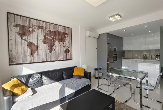 Resale - Apartment - Mil Palmeras