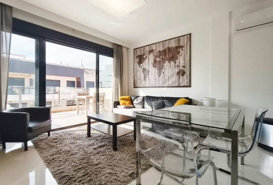 Resale - Apartment - Mil Palmeras