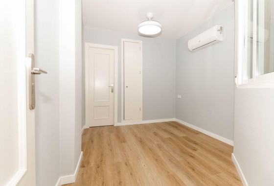 Segunda Mano - Apartamento - Torrevieja - La Mata pueblo