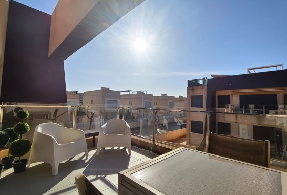 Resale - Apartment - Mil Palmeras