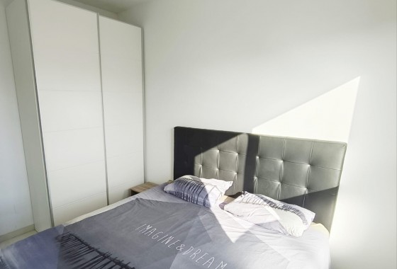 Resale - Apartment - Mil Palmeras