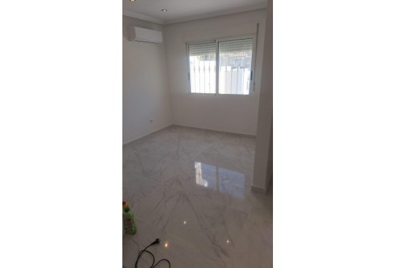 Revente - Duplex - Torrevieja - Aguas nuevas 1