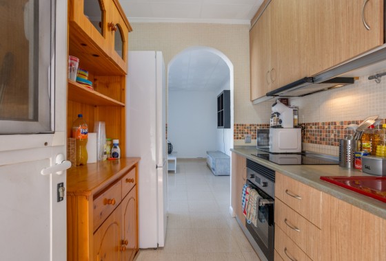 Revente - Villa - Torrevieja - Urbanización San Luis