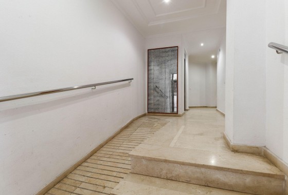 Resale - Apartment - Torrevieja - La Mata pueblo