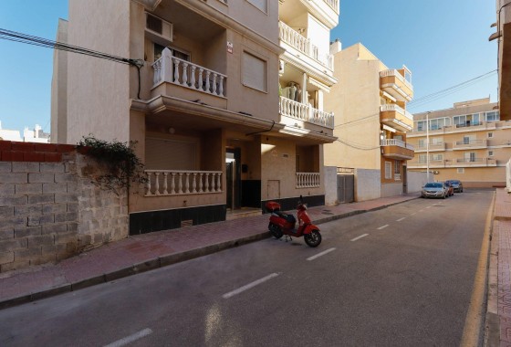 Segunda Mano - Apartamento - Torrevieja - La Mata pueblo