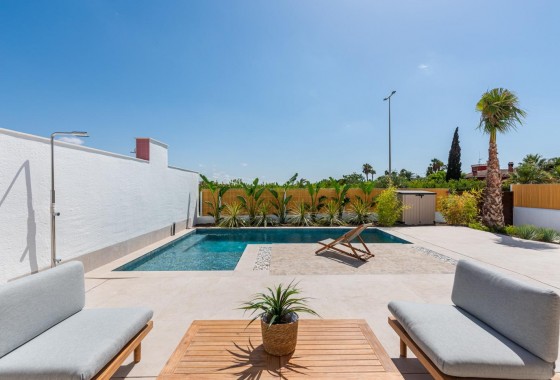 Obra nueva - Chalet - Benijofar - Centro