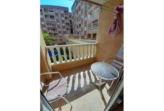 Resale - Apartment - Torrevieja - Centro