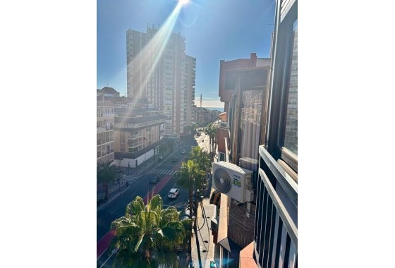 Revente - Appartement - Benidorm - Colonia Madrid