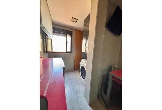 Revente - Appartement - Benidorm - Colonia Madrid