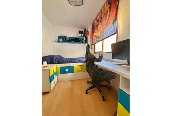 Revente - Appartement - Benidorm - Colonia Madrid