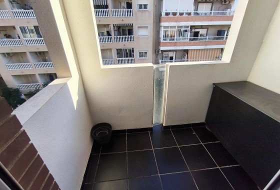 Resale - Apartment - Torrevieja - torrevieja